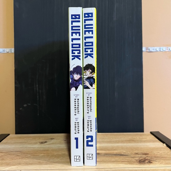 Blue Lock Manga Volumes 1-2 - Picture 2 of 2